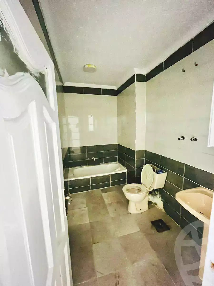 https://aqarmap.com.eg/en/listing/7064487-for-sale-alexandria-al-agamy