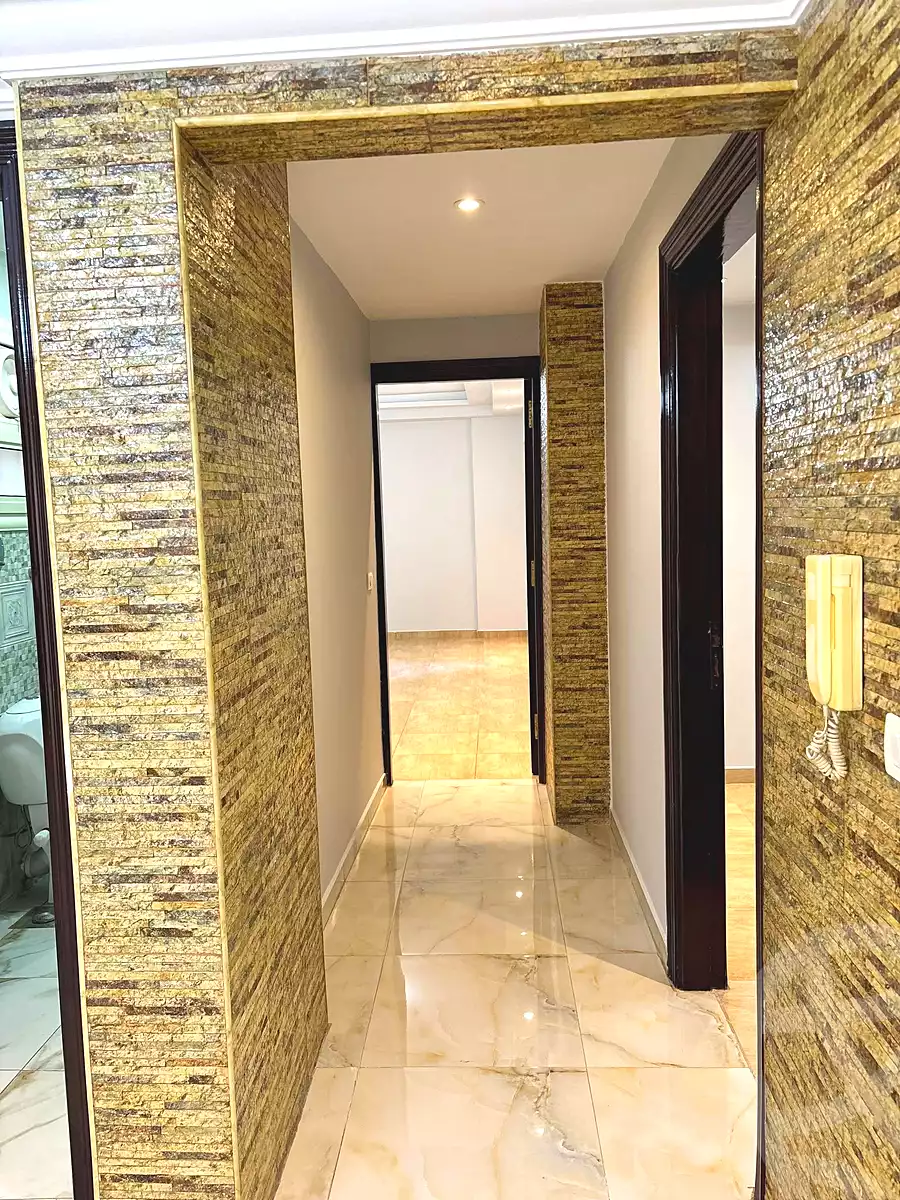 https://aqarmap.com.eg/ar/listing/7064999-for-sale-alexandria-miami-el-sebaey-st
