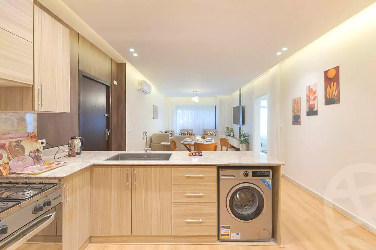 https://aqarmap.com.eg/en/listing/7065181-for-rent-cairo-new-cairo-compounds-lakeview-residence