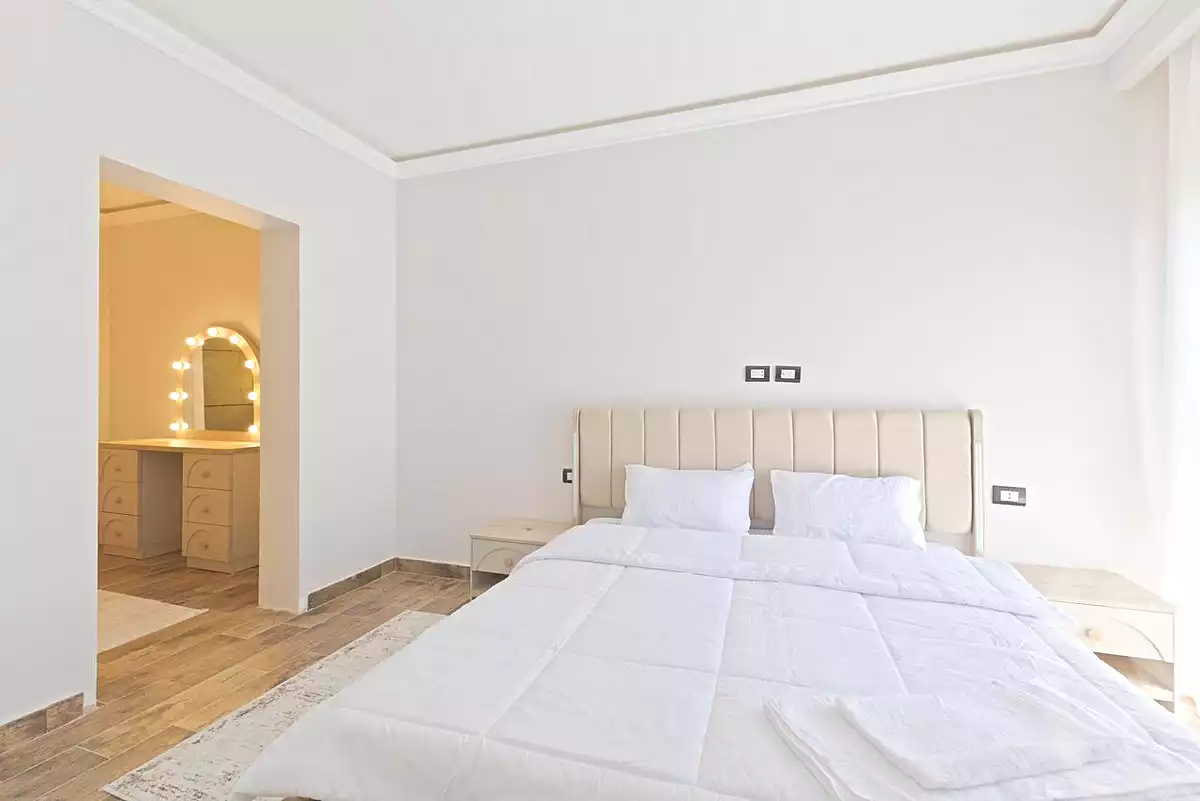 https://aqarmap.com.eg/ar/listing/7065193-for-rent-cairo-new-cairo-compounds-eastown-eastown-parks