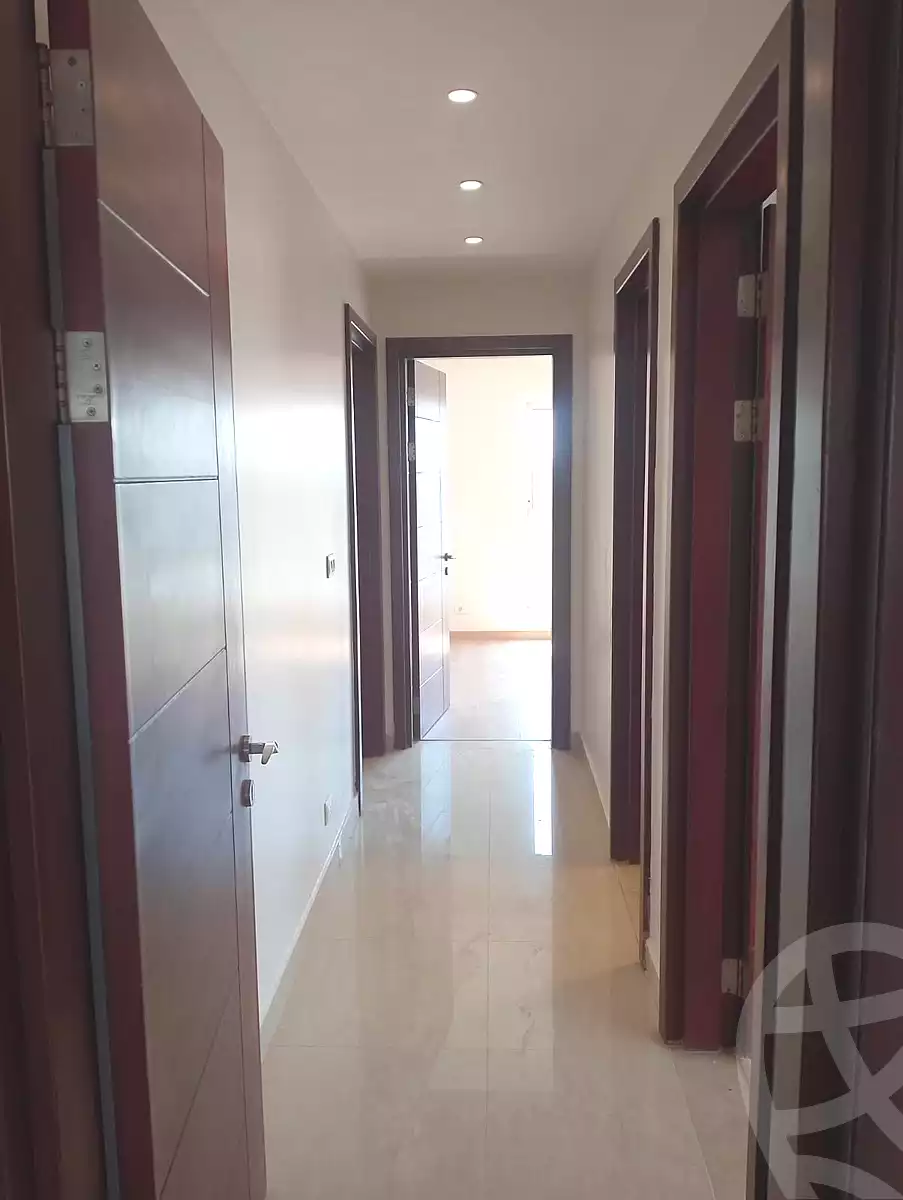 https://aqarmap.com.eg/ar/listing/7065300-for-rent-cairo-new-cairo-compounds-hyde-park-park-corner-hyde-park