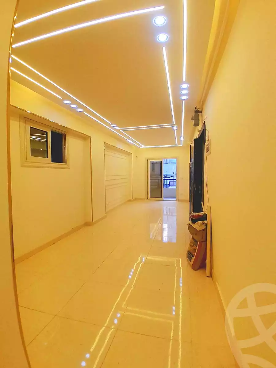 https://aqarmap.com.eg/ar/listing/7065416-for-sale-alexandria-sydy-bshr-sydy-bshr-bhry