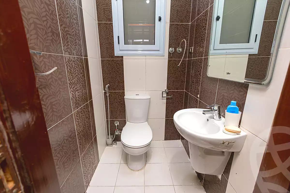 https://aqarmap.com.eg/ar/listing/7065440-for-rent-alexandria-kafr-abdo-mohamed-safwat-st