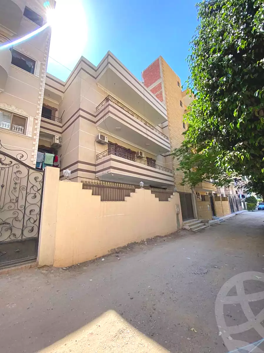 https://aqarmap.com.eg/ar/listing/7065257-for-sale-sharqia-10th-of-ramadan-al-hay-al-khames-wa-eshroon