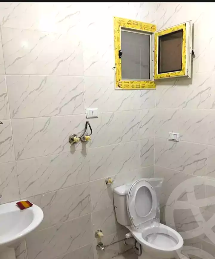 https://aqarmap.com.eg/ar/listing/7065640-for-sale-alexandria-sydy-bshr-sydy-bshr-bhry