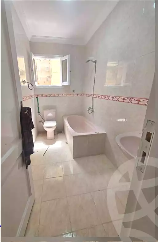 https://aqarmap.com.eg/ar/listing/7065852-for-sale-alexandria-al-agamy-shataa-el-nakheel