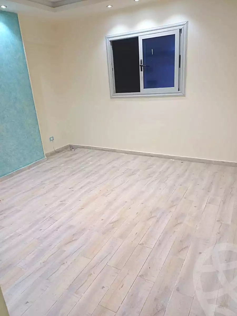 https://aqarmap.com.eg/en/listing/7066493-for-rent-alexandria-lsywf-shamaa
