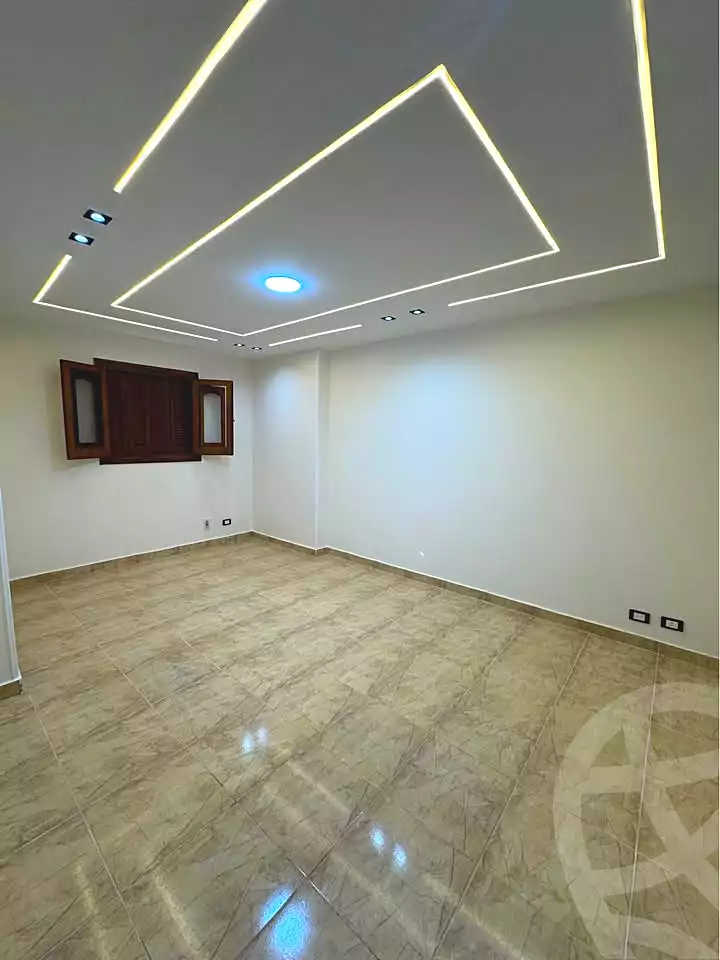 https://aqarmap.com.eg/en/listing/7066663-for-sale-alexandria-sydy-bshr-sydy-bshr-bhry-shr-mhmwd-l-yswy