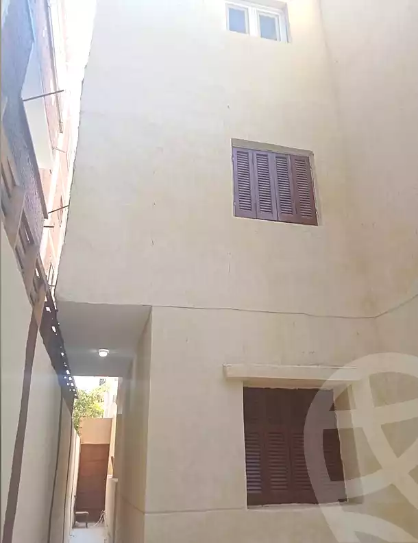 https://aqarmap.com.eg/ar/listing/7067079-for-sale-alexandria-al-agamy-lbytsh-shahr-al-assal-st