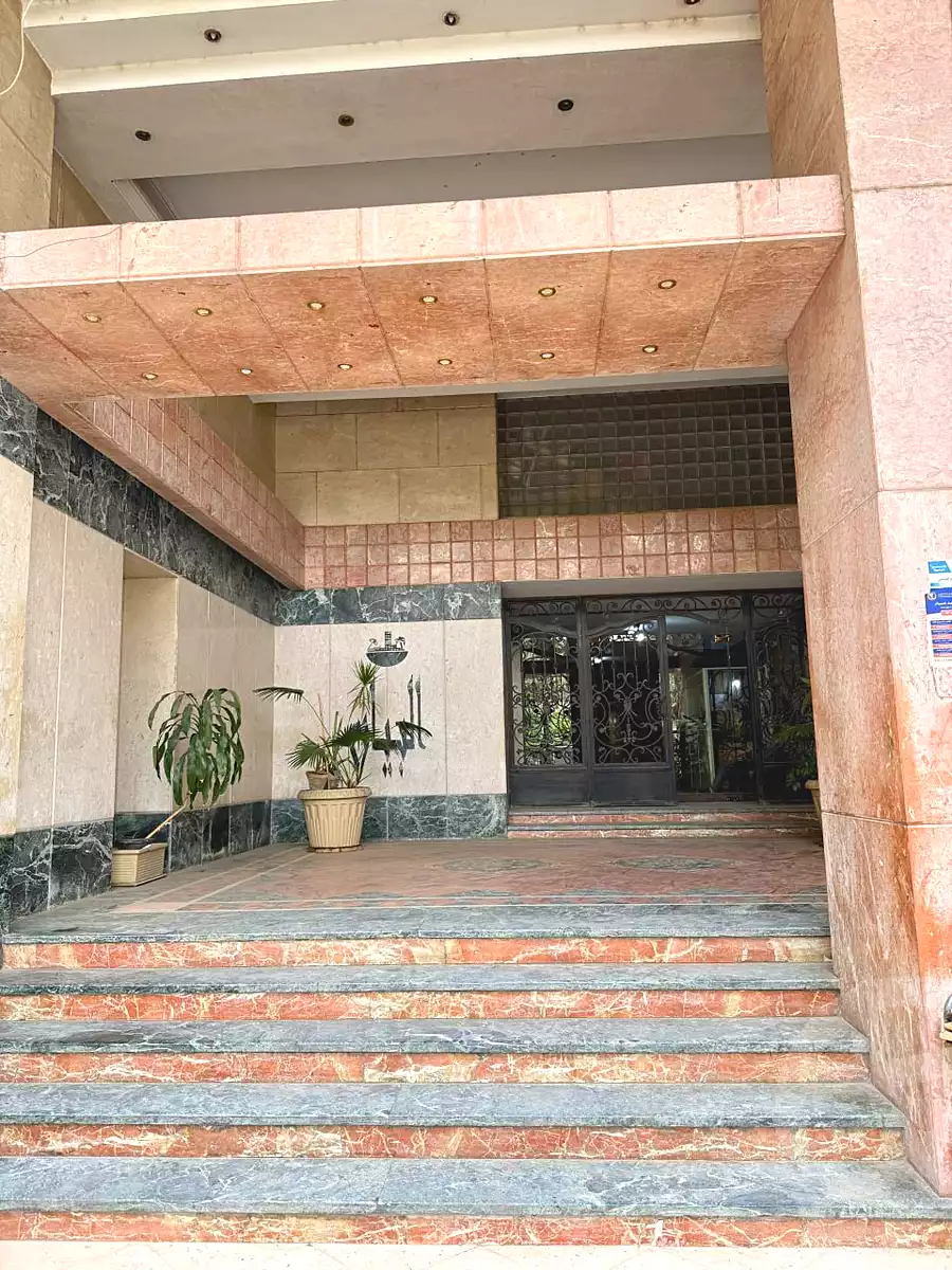 https://aqarmap.com.eg/en/listing/7067110-for-sale-cairo-el-mohandesen