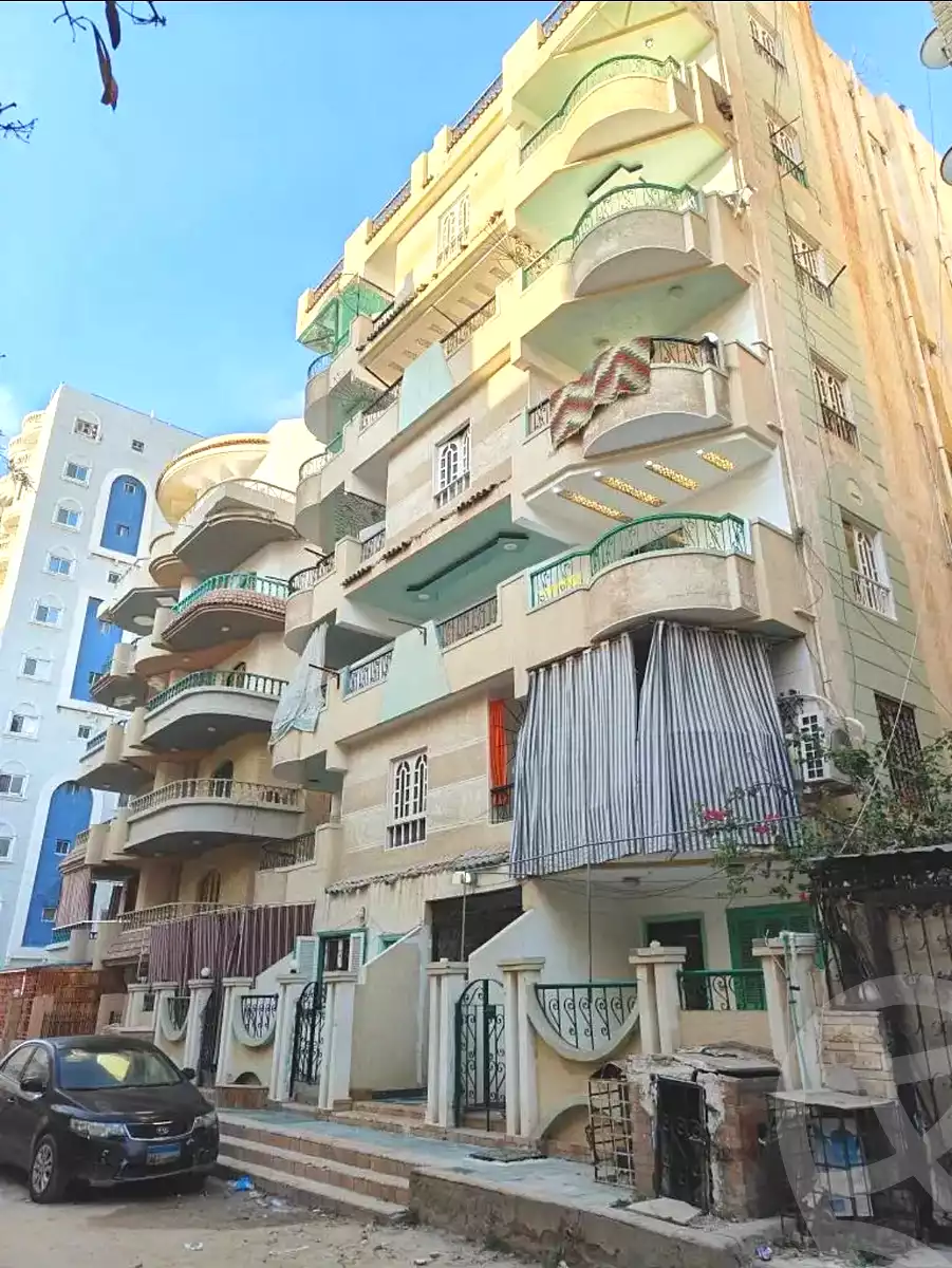 https://aqarmap.com.eg/ar/listing/7067108-for-sale-alexandria-al-agamy-shataa-el-nakheel
