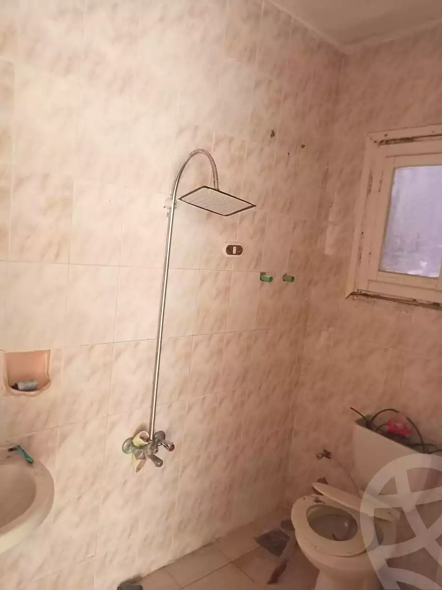 https://aqarmap.com.eg/ar/listing/7067125-for-rent-alexandria-al-agamy-lbytsh-bianchiii-street-11