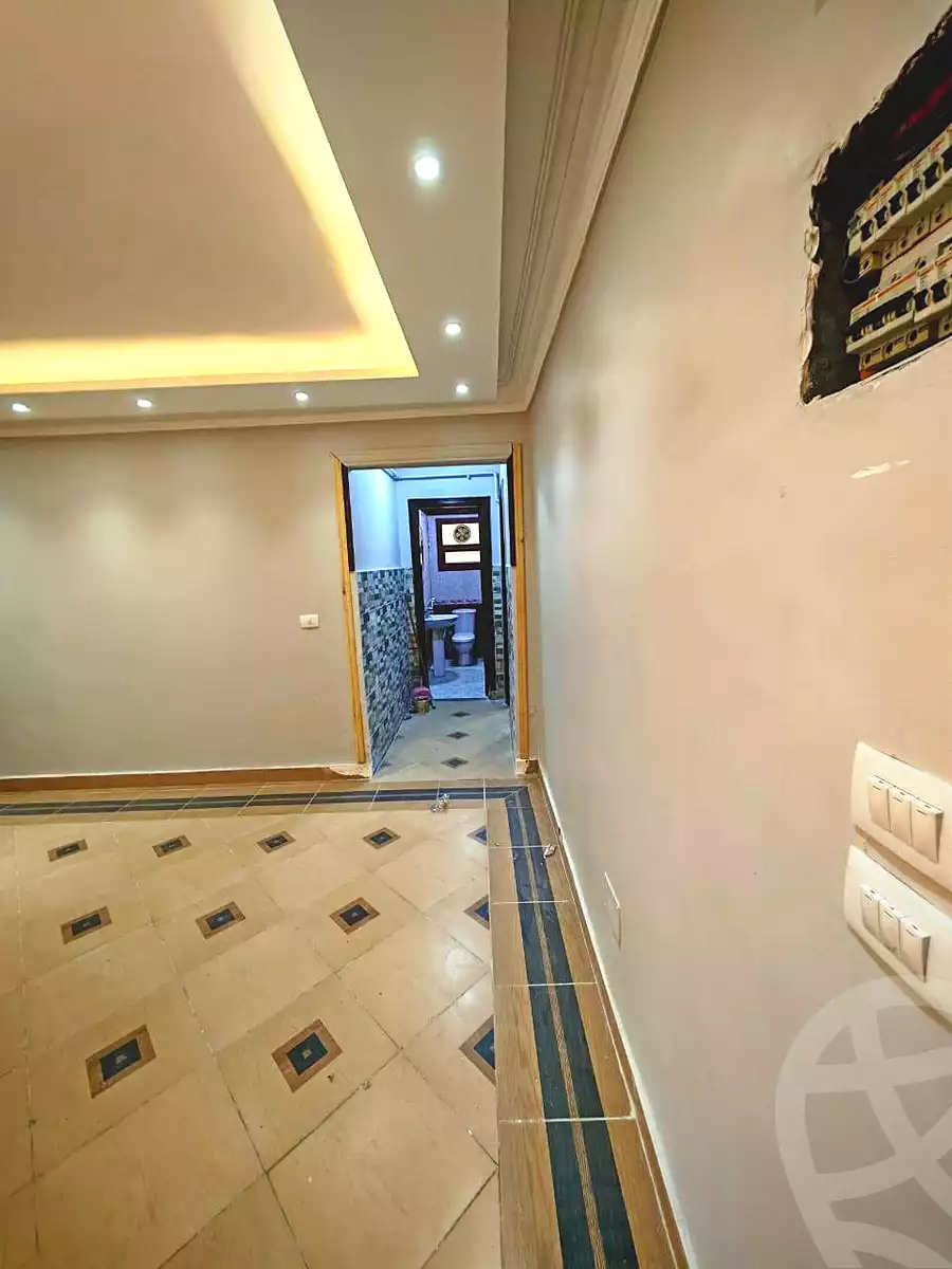 https://aqarmap.com.eg/en/listing/7067134-for-sale-cairo-helwan-ahmed-enci-st