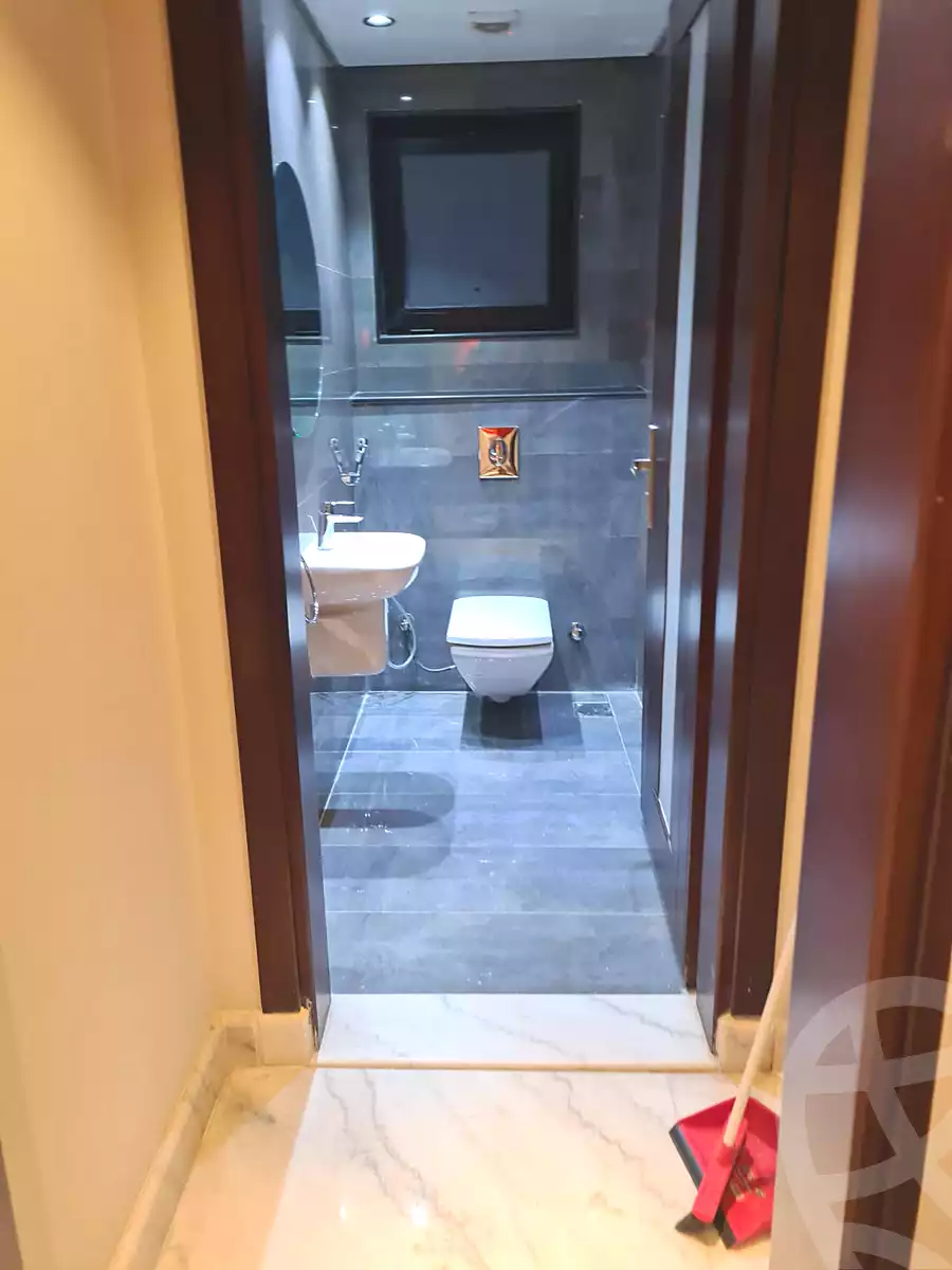 https://aqarmap.com.eg/ar/listing/7067430-for-rent-cairo-new-cairo-compounds-the-water-way