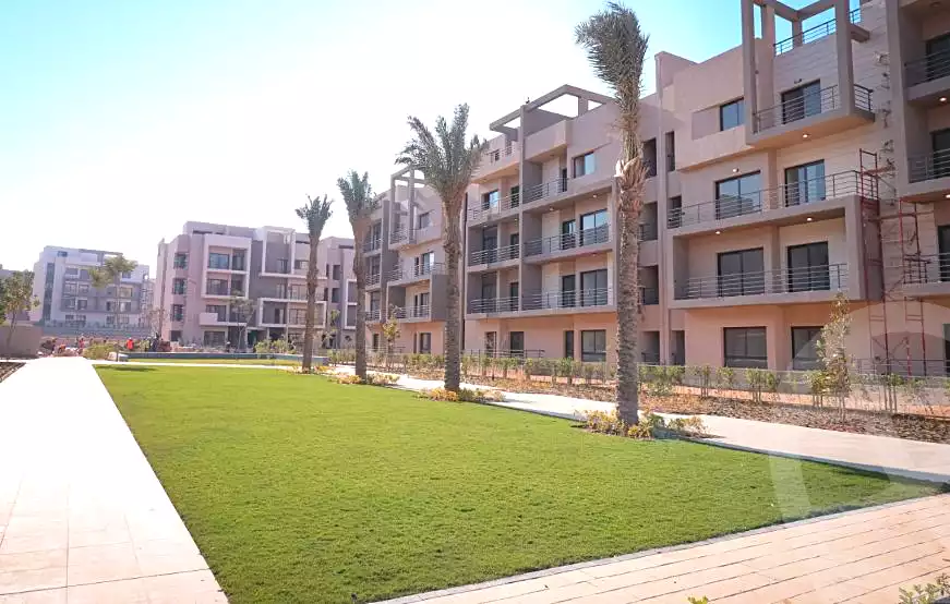 https://aqarmap.com.eg/en/listing/6989446-for-sale-cairo-new-cairo-compounds-fifth-square