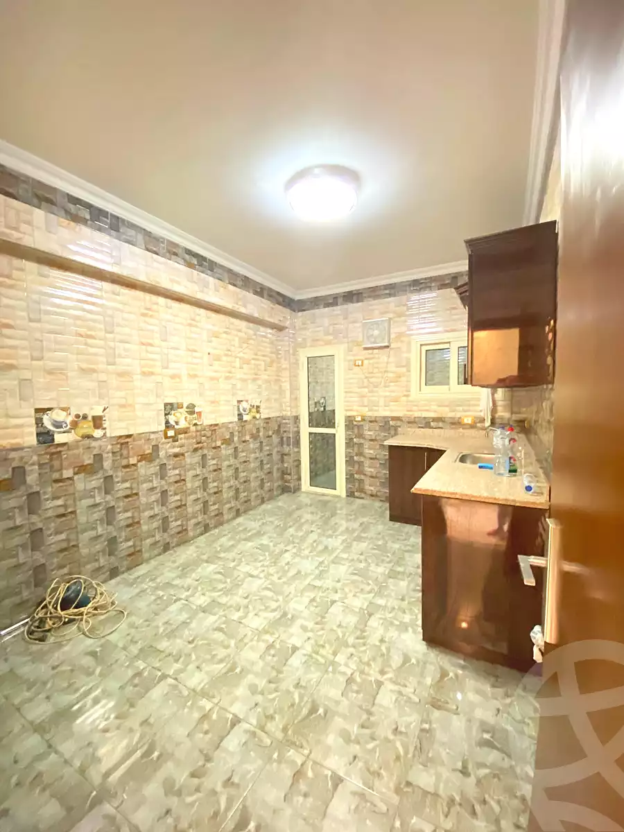 https://aqarmap.com.eg/ar/listing/7067778-for-rent-cairo-new-cairo-el-ahyaa-fourth-neighborhood-street-1