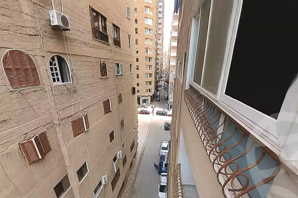 https://aqarmap.com.eg/en/listing/7067873-for-sale-alexandria-sydy-bshr-sydy-bshr-bhry-shr-mhmwd-l-yswy