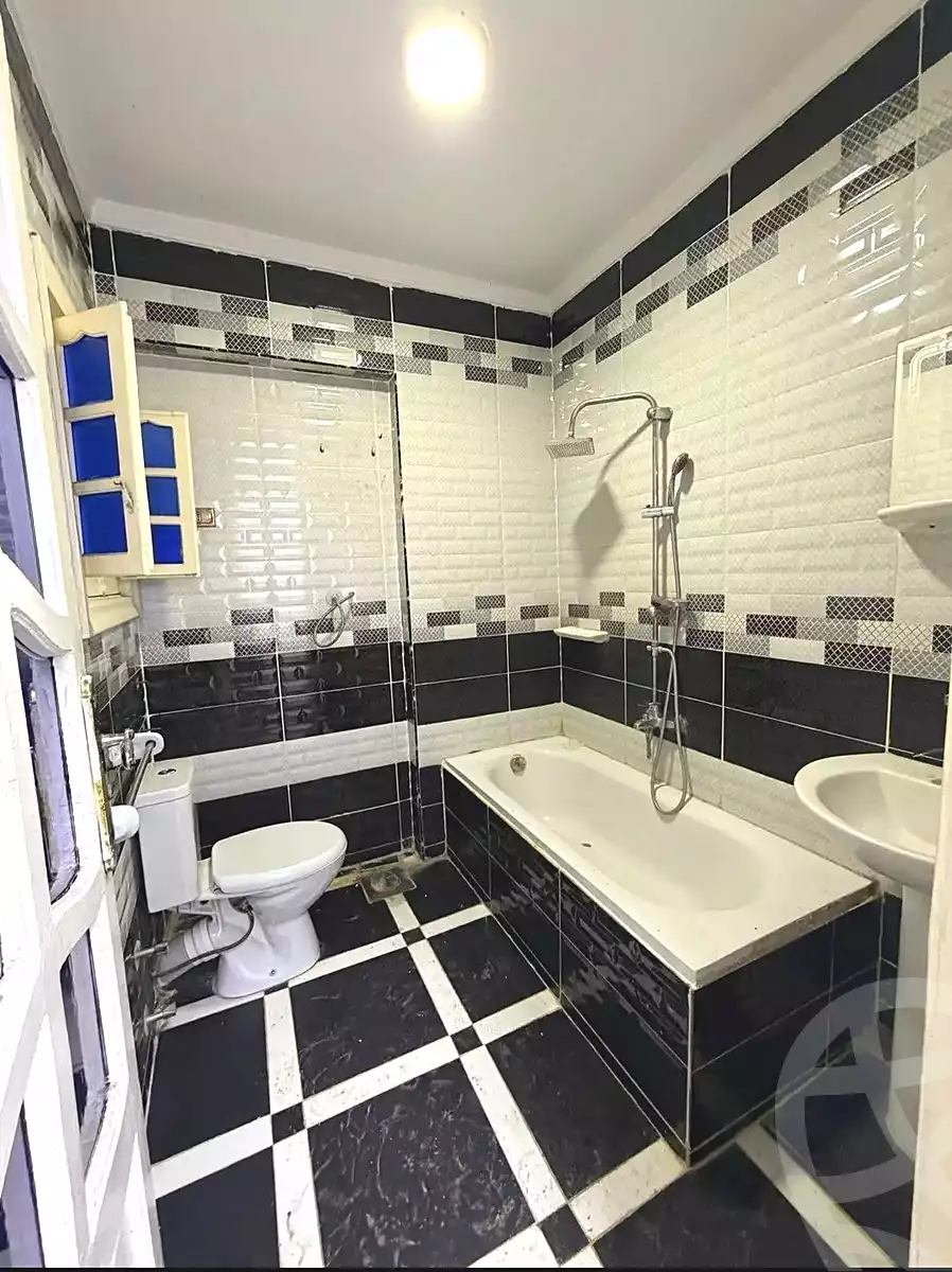 https://aqarmap.com.eg/ar/listing/7067995-for-sale-alexandria-el-asafra-shr-45