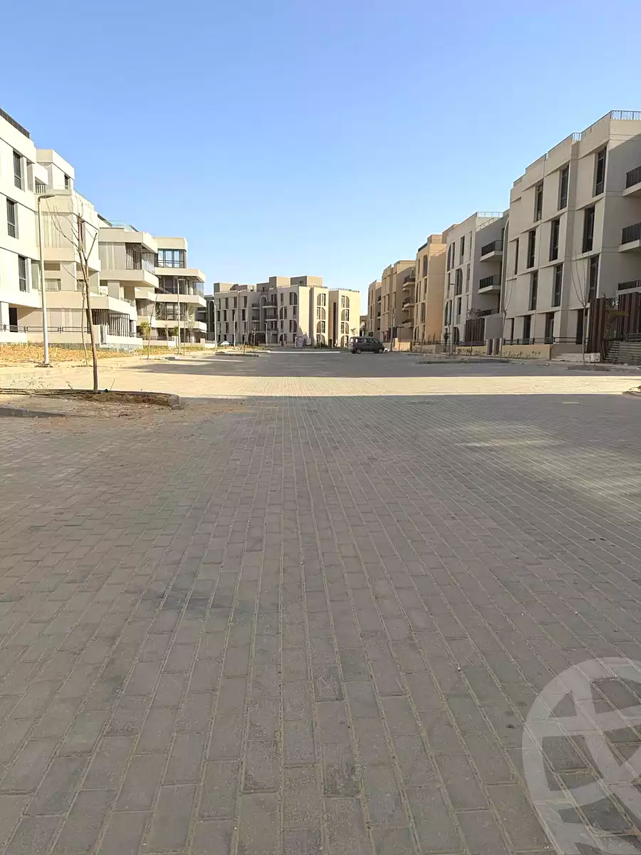 https://aqarmap.com.eg/ar/listing/7068073-for-sale-cairo-el-sheikh-zayed-city-lshykh-zyd-ljdyd-vye