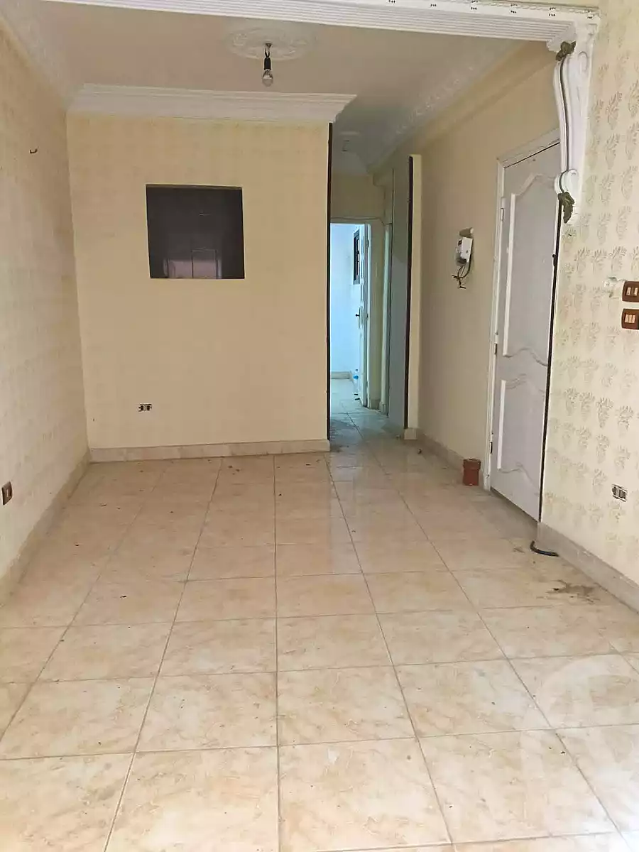 https://aqarmap.com.eg/ar/listing/7068631-for-sale-alexandria-al-agamy-bw-ywsf