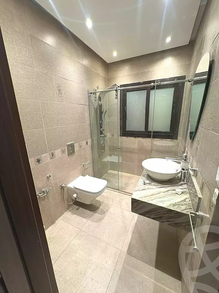 https://aqarmap.com.eg/ar/listing/7068815-for-sale-cairo-new-cairo-compounds-hyde-park-centre-ville-hyde-park