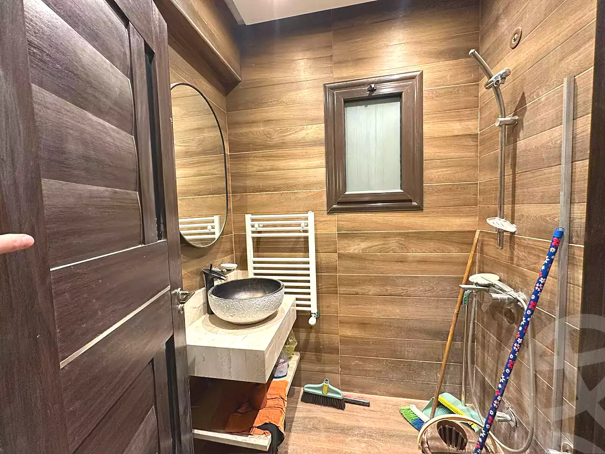 https://aqarmap.com.eg/ar/listing/7068815-for-sale-cairo-new-cairo-compounds-hyde-park-centre-ville-hyde-park