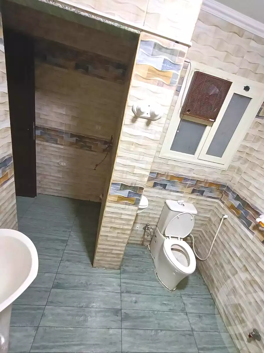 https://aqarmap.com.eg/ar/listing/7068962-for-sale-cairo-helwan-ahmed-enci-st
