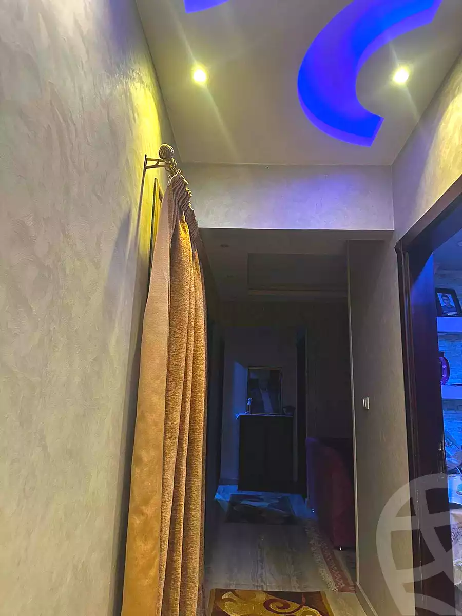https://aqarmap.com.eg/en/listing/7069168-for-sale-cairo-helwan-helwan-el-sharkeya-heidar-st
