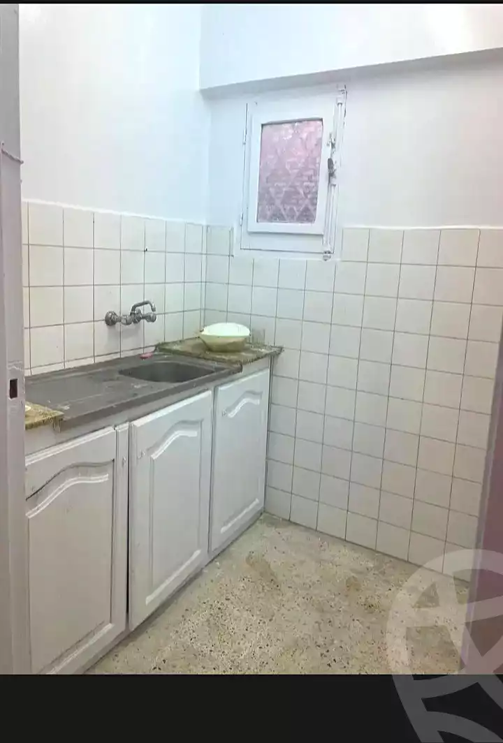 https://aqarmap.com.eg/en/listing/7069308-for-sale-alexandria-al-agamy-el-hanouvel-el-kholafaa-el-rashdeen-st