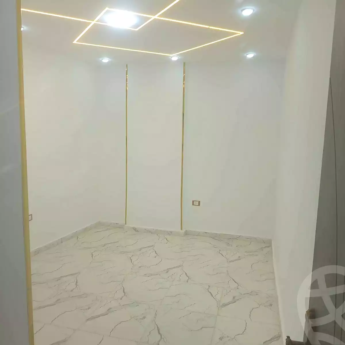 https://aqarmap.com.eg/ar/listing/7069522-for-sale-alexandria-al-agamy-lbytsh-mohamed-el-fardi-st