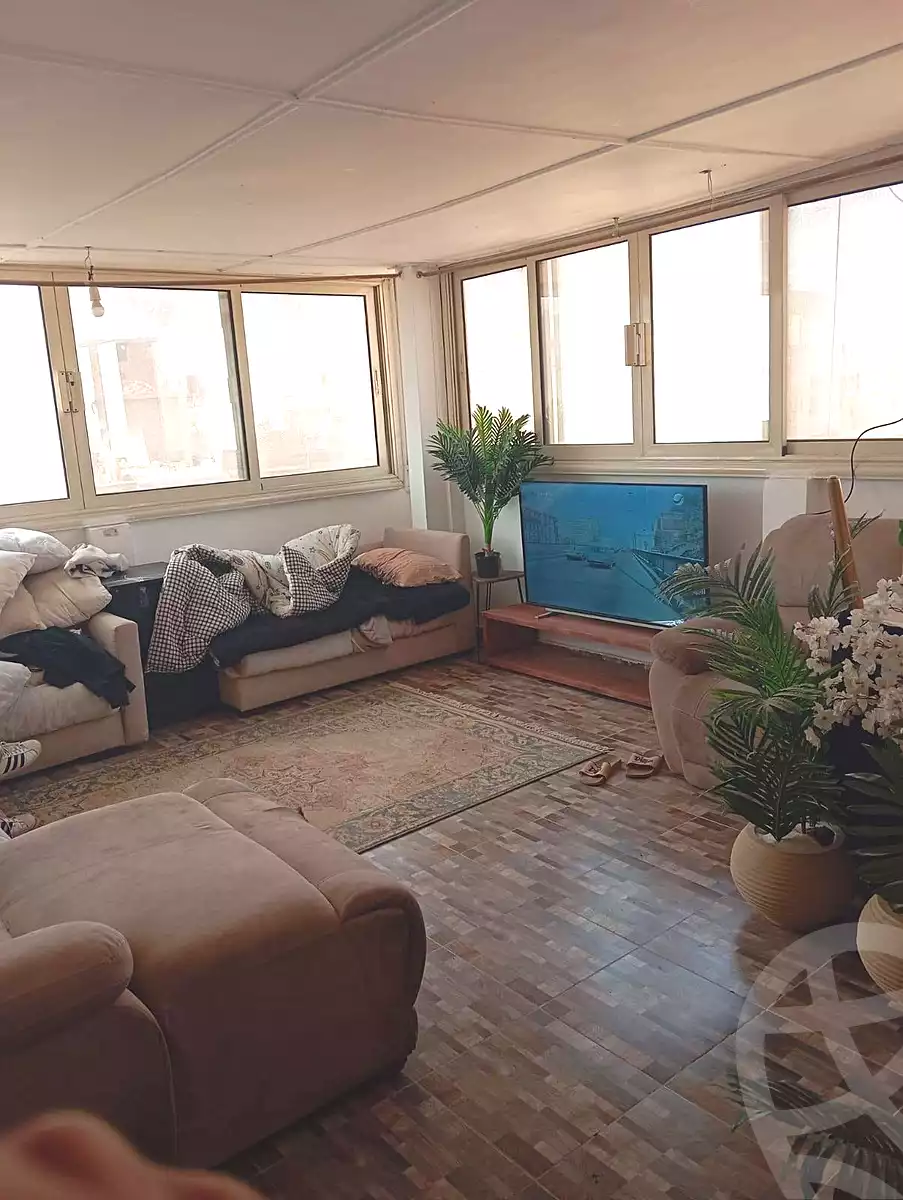 https://aqarmap.com.eg/ar/listing/7069635-for-sale-cairo-helwan-hadayek-helwan-el-khashab-canal