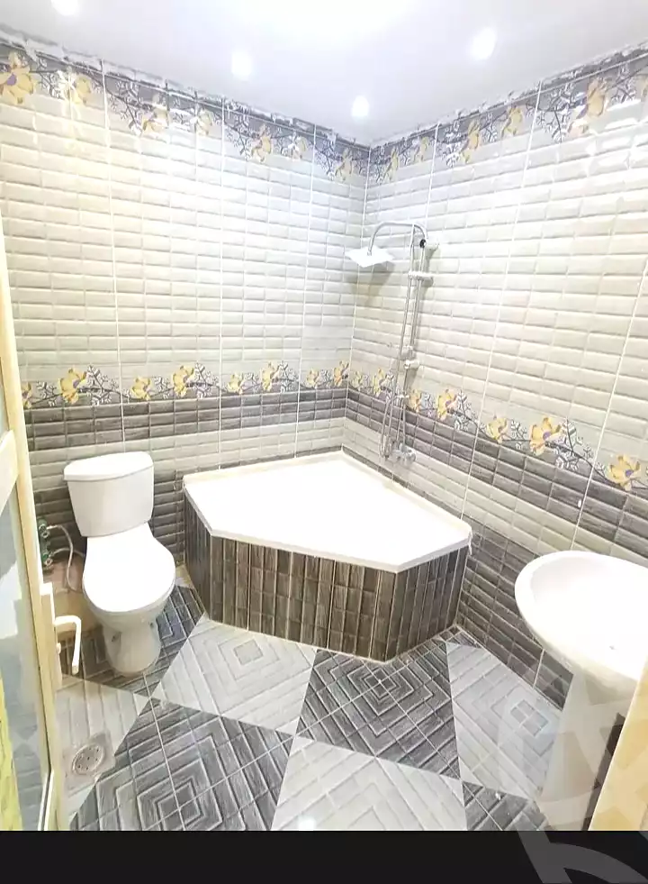 https://aqarmap.com.eg/ar/listing/7069801-for-sale-alexandria-al-agamy-el-hanouvel