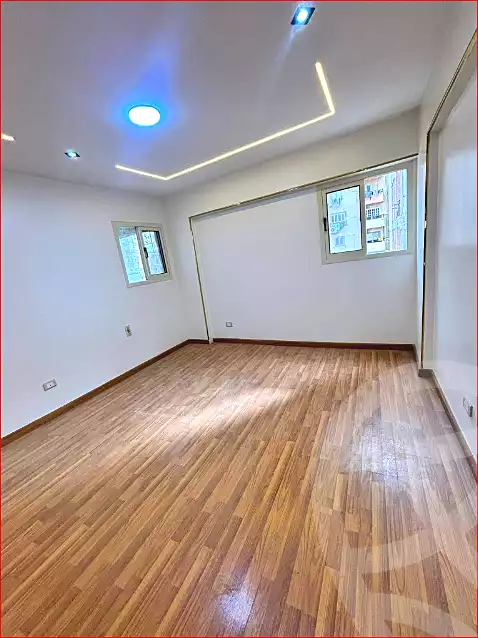 https://aqarmap.com.eg/ar/listing/7069969-for-sale-alexandria-sydy-bshr-sydy-bshr-bhry