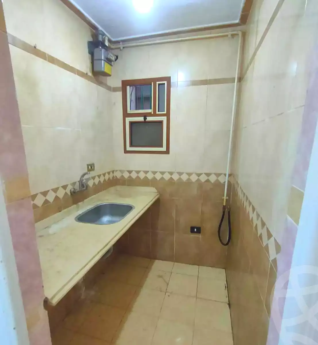 https://aqarmap.com.eg/en/listing/7070017-for-sale-alexandria-lsywf-el-falki