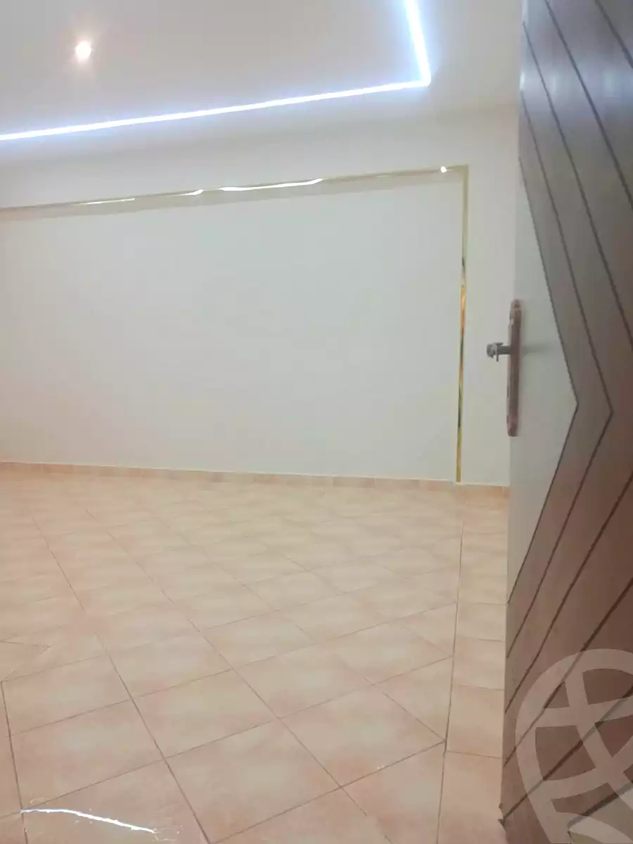 https://aqarmap.com.eg/ar/listing/7070162-for-sale-alexandria-al-agamy-el-hanouvel