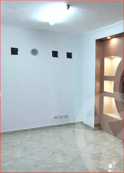 https://aqarmap.com.eg/en/listing/7070192-for-sale-cairo-helwan-helwan-el-sharkeya-ismael-kamel-st