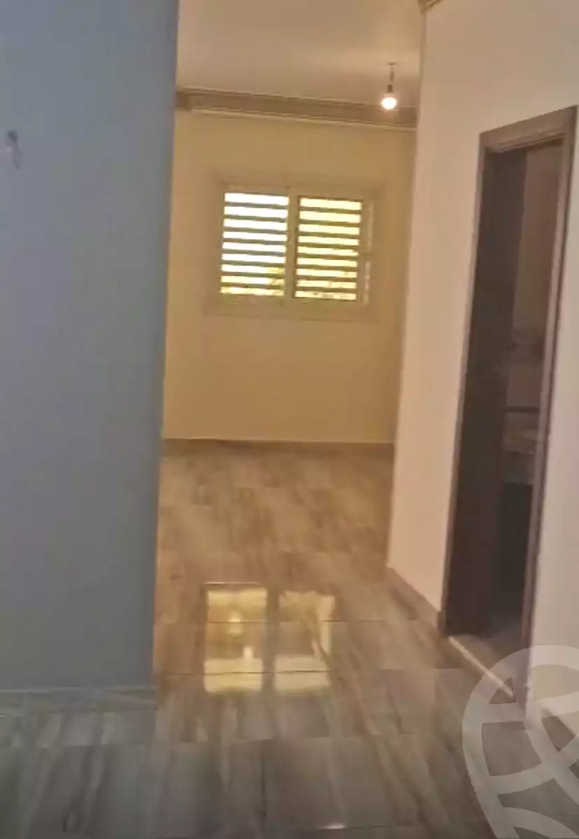https://aqarmap.com.eg/en/listing/7070641-for-rent-cairo-new-cairo-first-settlement-mhwr-mstfy-kml
