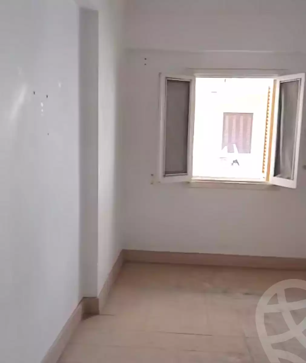 https://aqarmap.com.eg/ar/listing/7070751-for-sale-alexandria-al-agamy-el-hanouvel-el-kholafaa-el-rashdeen-st