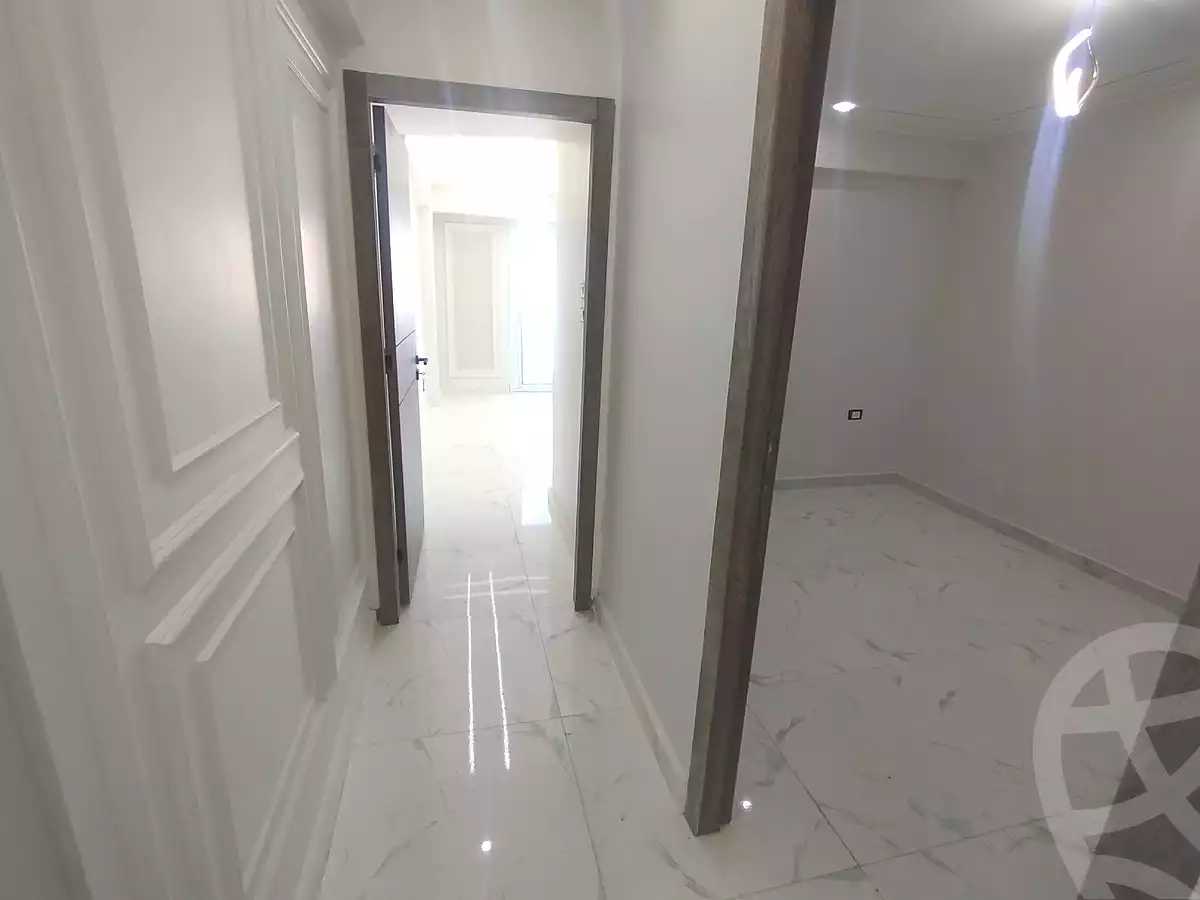 https://aqarmap.com.eg/en/listing/7070816-for-sale-alexandria-al-agamy-el-hanouvel-radwan-st