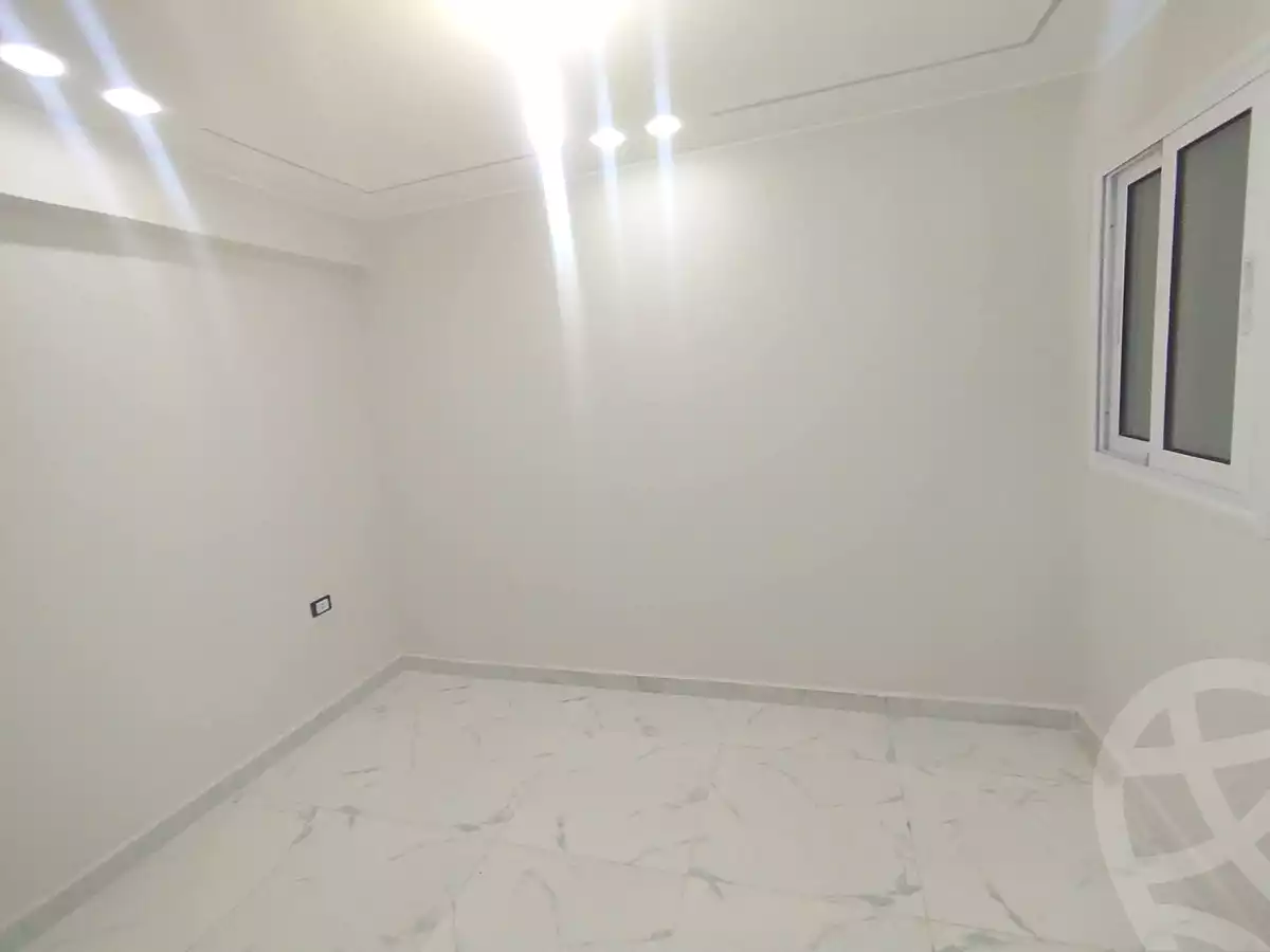 https://aqarmap.com.eg/en/listing/7070816-for-sale-alexandria-al-agamy-el-hanouvel-radwan-st