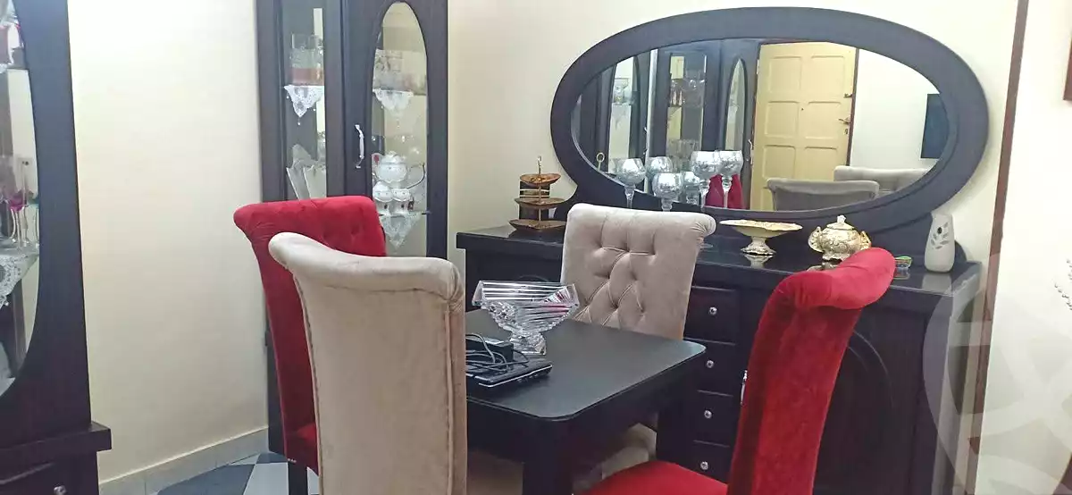 https://aqarmap.com.eg/ar/listing/7070903-for-sale-cairo-helwan-helwan-el-sharkeya-mostafa-safwat-st