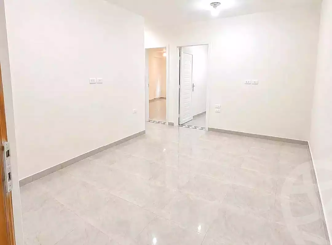 https://aqarmap.com.eg/ar/listing/7071034-for-sale-cairo-ain-shams-ain-shams-el-sharkia
