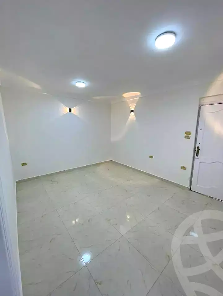 https://aqarmap.com.eg/ar/listing/7071107-for-sale-alexandria-lsywf-el-falki