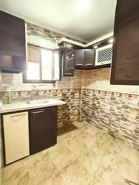 https://aqarmap.com.eg/en/listing/7071169-for-sale-alexandria-al-agamy-lbytsh-mohamed-el-fardi-st