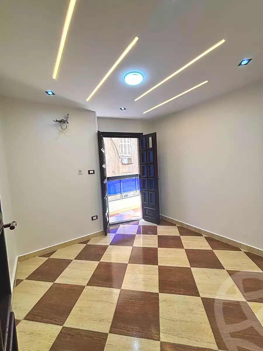 https://aqarmap.com.eg/ar/listing/7071481-for-sale-alexandria-el-asafra-shr-45