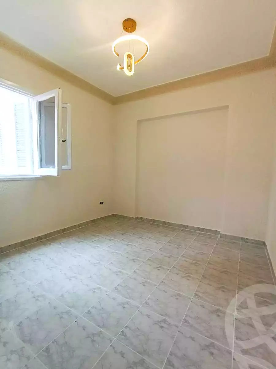 https://aqarmap.com.eg/en/listing/7071584-for-sale-alexandria-al-agamy-shataa-el-nakheel-street-10