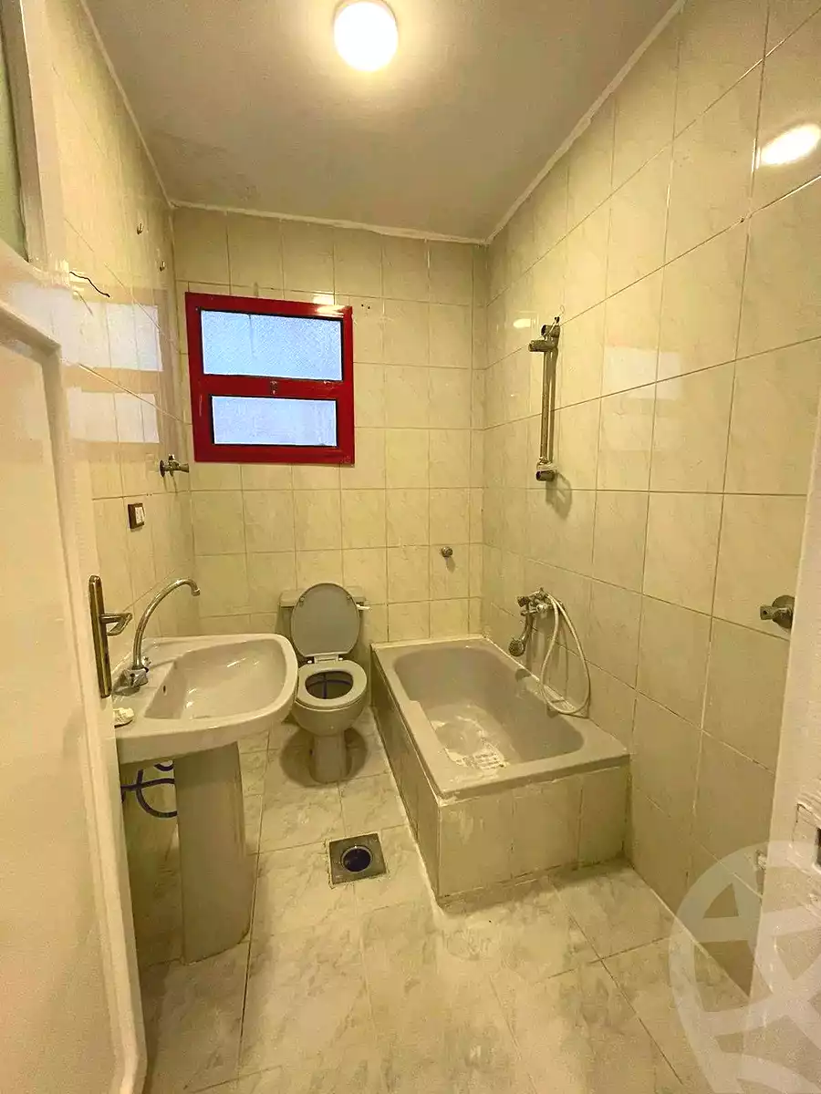 https://aqarmap.com.eg/en/listing/7071597-for-sale-alexandria-al-agamy-shataa-el-nakheel