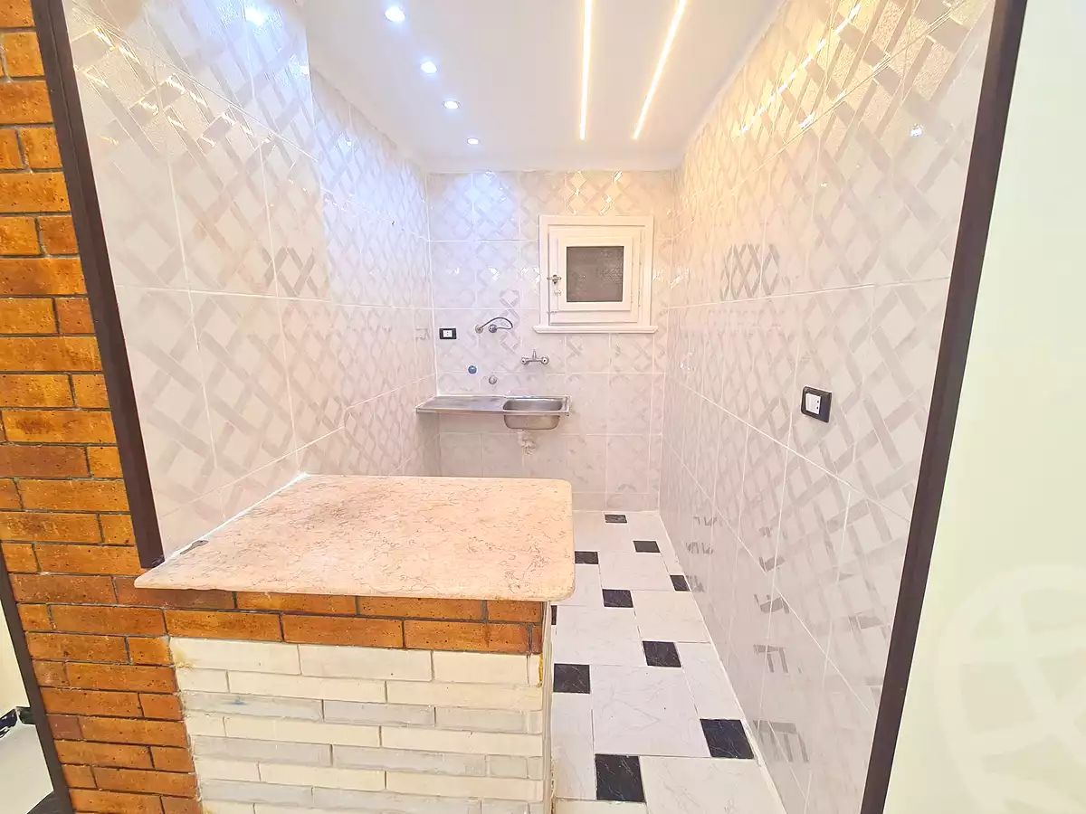 https://aqarmap.com.eg/en/listing/7071768-for-sale-alexandria-al-agamy-el-kilo-21
