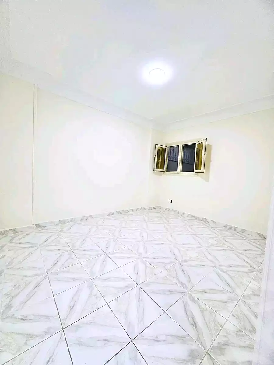 https://aqarmap.com.eg/ar/listing/7071943-for-sale-alexandria-al-agamy-shataa-el-nakheel