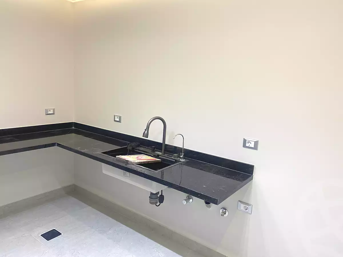 https://aqarmap.com.eg/ar/listing/7072551-for-rent-cairo-new-cairo-compounds-hyde-park-park-corner-hyde-park